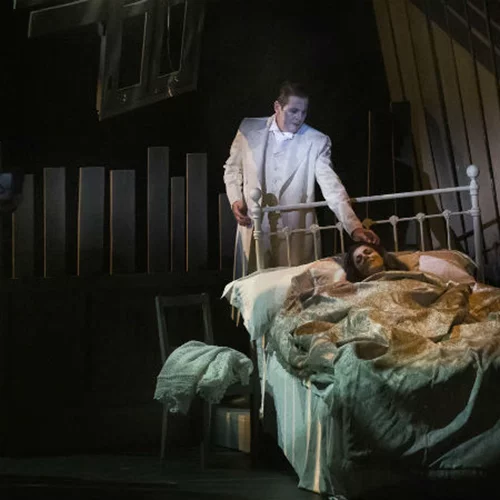 «Κερένια Κούκλα» - «Έντα Γκάμπλερ» στην Εναλλακτική Σκηνή: Διακριτές προτάσεις σύγχρονου μουσικού θεάτρου 