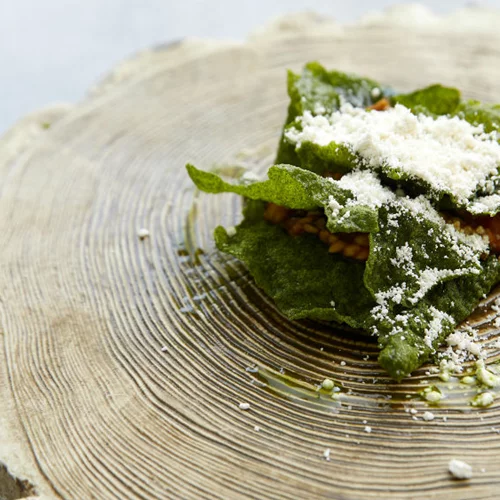 Η ελληνική κουζίνα αγαπά το μεταμοντέρνο