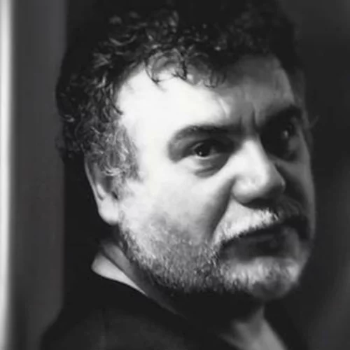 Ο Γιάννης Κακλέας ανεβάζει το «Moby Dick»