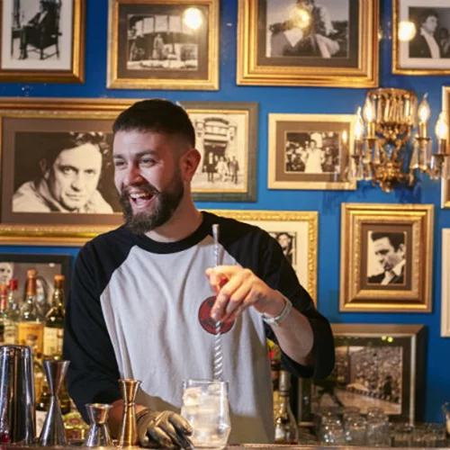 5 μπαρ για να πας Πειραιά