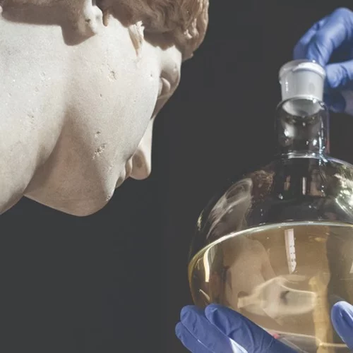 Το άρωμα της αρχαιότητας ξαναγεννιέται 