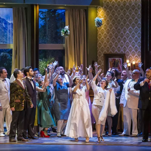 «Γάμοι του Φίγκαρο» vintage αισθητικής: Η αποκλειστικά θεατρική δικαίωση της μοτσάρτιας ιδιοφυίας