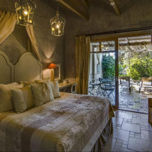 6+1 ξεχωριστά ξενοδοχεία και ξενώνες για την 28η Οκτωβρίου