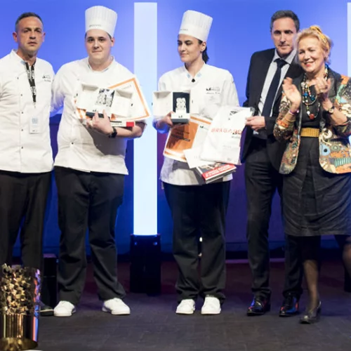 Η LE MONDE επιβραβεύει τους σπουδαστές της