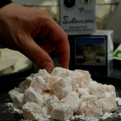 Γεύση από Σύρο στο «Public Café»