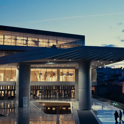 Το Μουσείο Ακρόπολης κλείνει 10 χρόνια και ανοίγει στο κοινό την ανασκαφή της αρχαίας Αθήνας