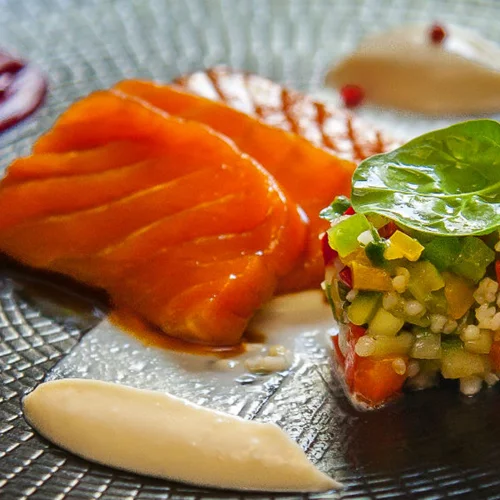 Με νέο μενού μας υποδέχεται το «Chefi» 