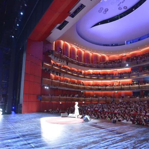 Το TEDxAthens κλείνει 10 χρόνια και επιμένει να ψάχνει την ανθρώπινη μεταβλητή "x" που φέρνει την αλλαγή