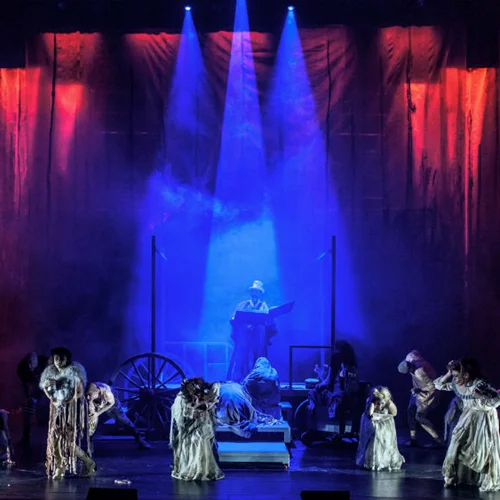 Θέλεις να δεις το making of της παράστασης «Ο άνθρωπος που γελά» στο Εθνικό;