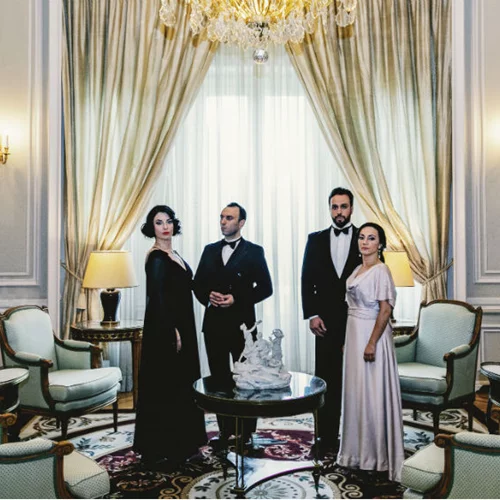 Ποιος μπορεί να αντισταθεί στη γοητεία του μουσικού θεάτρου;