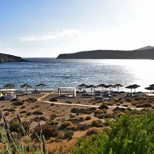 Η πρώτη smoke free παραλία των Κυκλάδων είναι γεγονός!