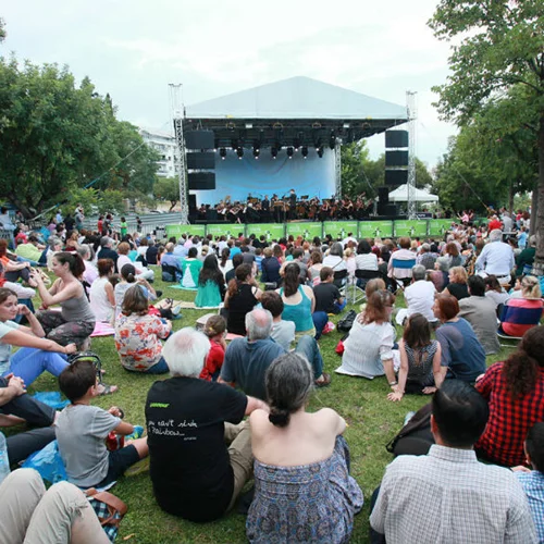 Ο κήπος του Μεγάρου ανοίγει και πάλι τις πόρτες του