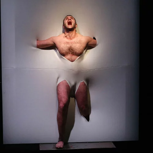 «Ο Τζόνι πήρε το όπλο του» στο Επί Κολωνώ από Οκτώβρη