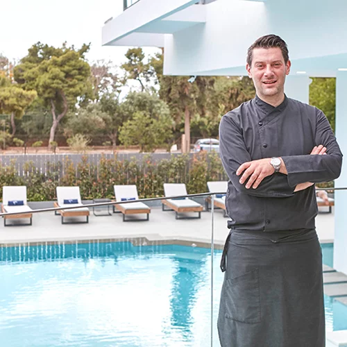 Μιλήσαμε με τον βραβευμένο σεφ Ολιβιέ Καμπανά στη νέα του γαστρονομική έδρα