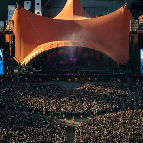 Αποστολή στο Roskilde Festival: Χορός στη βροχή με τους Denzel Curry και Travis Scott