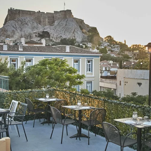 Έξι στάσεις για νόστιμη βόλτα στην Πλάκα