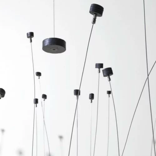 Τα έργα του Takis μαγνητίζουν την Tate Modern