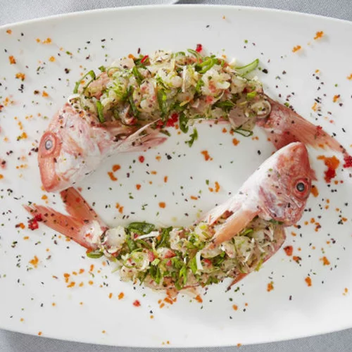 Ποια εστιατόρια μας κλείνουν ραντεβού στο νησί;