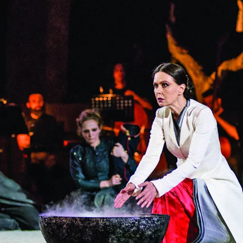 «Ορέστεια» και «Ικέτιδες» περιοδεύουν στην Αθήνα