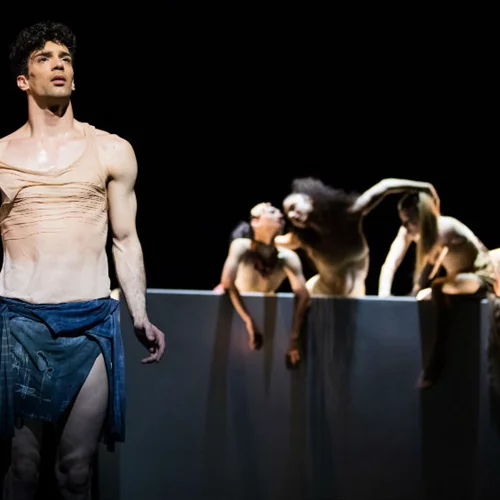 Τα Μπεζάρ επιστρέφουν στον τόπο που αγάπησε ο δημιουργός τους