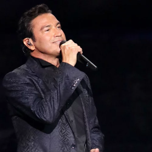 Με ύφος αυθεντικού crooner ο Μάριος Φραγκούλης μάγεψε στο Ηρώδειο!