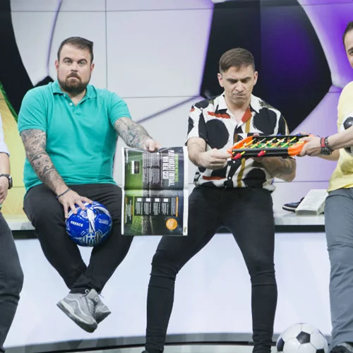 «Στο Πλεχτό»: Μιλήσαμε με τους παρουσιαστές της πιο τρολ αθλητικής εκπομπής