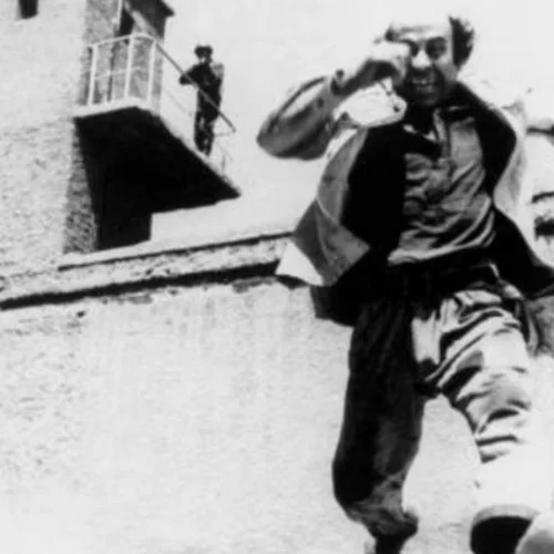 Η αγαπημένη κωμωδία «Τι Έκανες στον Πόλεμο Θανάση;» ξανά στη μεγάλη οθόνη