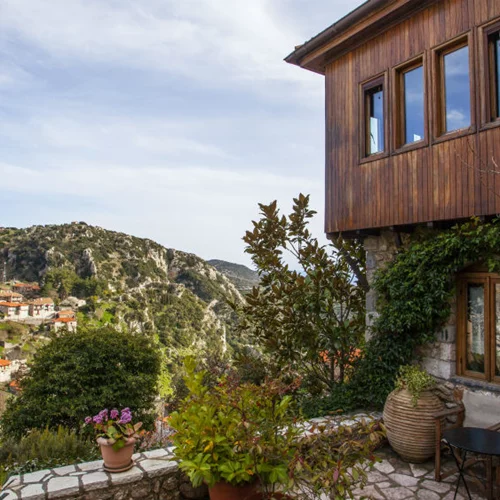 28η Οκτωβρίου σε ξενώνες με ταυτότητα