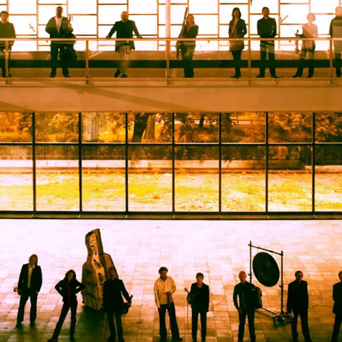 To «Happiness Machine» φέρνει ένα 24ωρο μουσικής ευτυχίας στη Στέγη