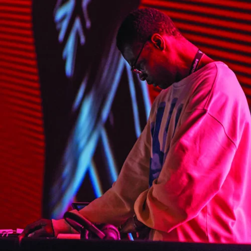 Ο Actress κάνει ντουέτο με ένα υπολογιστικό πρόγραμμα