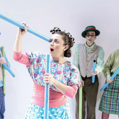 Ας μάθουμε τι σημαίνει «Δίπλα δίπλα»… 