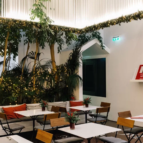 Το Cycladic Café υποδέχεται το πρώτο Maison Assouline 