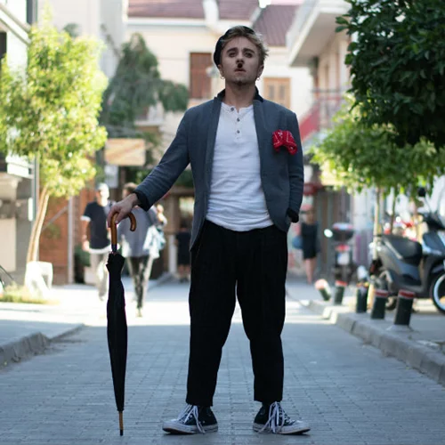 Θανάσης Τσαλταμπάσης: «Ήθελα να δημιουργήσω τον δικό μου Σαρλό»