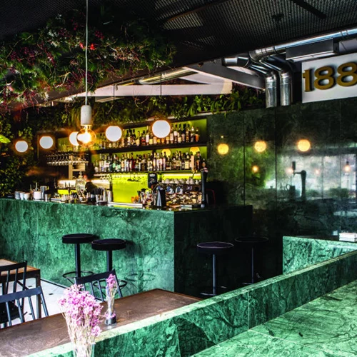 Ο Κυριάκης γαστρονομεί στο «Zillers»