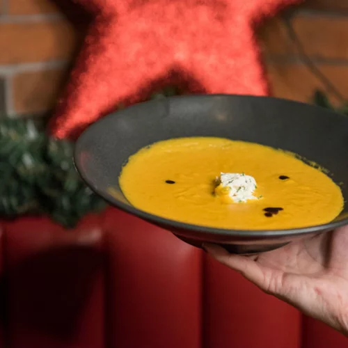 Νέο Fridays στο Golden Hall