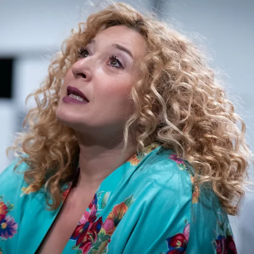 Το «Υπέροχο μου, διαζύγιο» μετακομίζει από το Από Μηχανής στο Μικρό Χορν