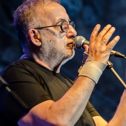 Τα αγαπημένα τραγούδια του Θάνου γίνονται ευχές!