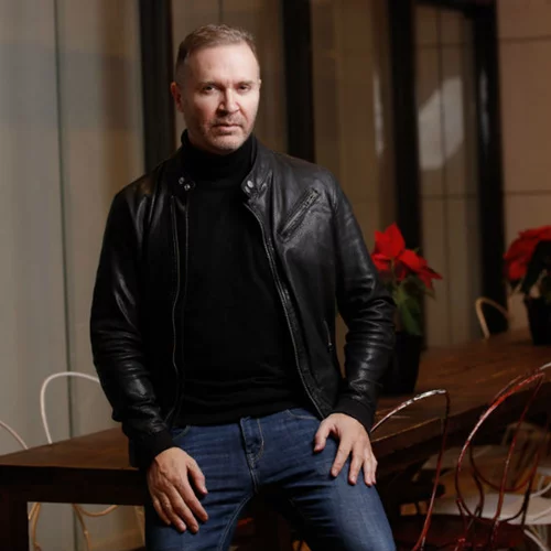 Ο Γιώργος Βάλαρης μιλά για όλα όσα πρέπει να ξέρετε για την "Όμορφη Πόλη" του