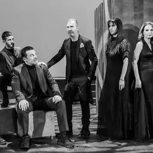 Μια ακόμη παράσταση για την sold out «Όμορφη πόλη» στο Μέγαρο