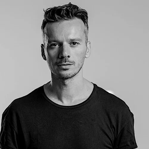 Ο Γιώργος Νανούρης μιλά για τη δική του Μαρινέλλα