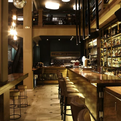 Τα οινικά ραντεβού του «Monk»