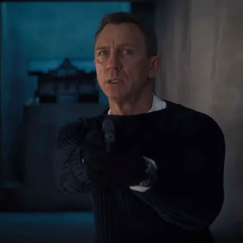 Ο Τζέιμς Μποντ ίπταται στο νέο teaser του «No Time To Die»