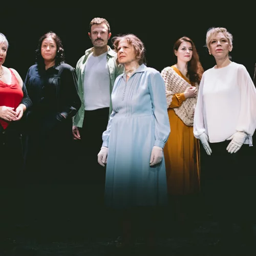 Οι «Μάρτυρες των Αθηνών» ζωντανεύουν με αίσθημα την Αθήνα της Κατοχής 