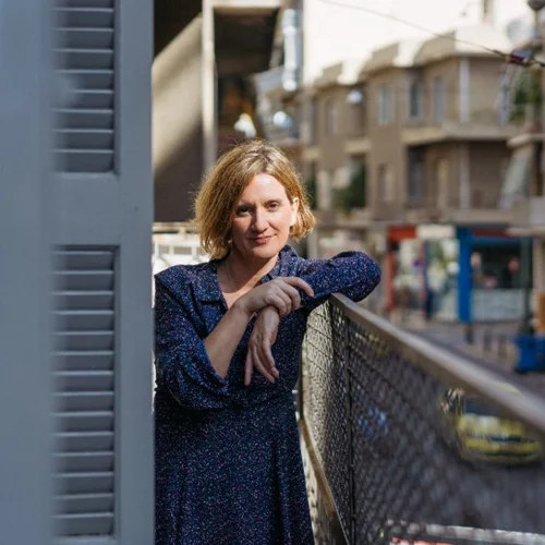 Η Ακτίνα Σταθάκη έφτιαξε μια κυψέλη τέχνης και έρευνας στο «Χάρλεμ της Αθήνας»