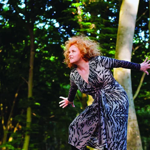 Η βαγκνερική Πέτρα Λανγκ τραγουδάει με την ΚΟΑ