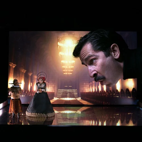 Η Μικρή μέσα στο Σκοτεινό Δάσος