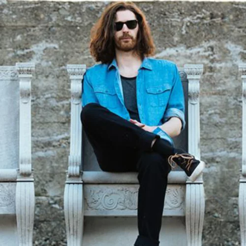 Live streamings του Hozier και του Πέτρου Κλαμπάνη