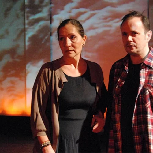 Το ΔΗΠΕΘΕ Καλαμάτας σε καλεί να δεις τις παραστάσεις του online