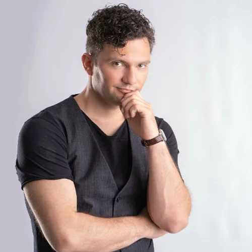 Ο Σταύρος Σαλαμπασόπουλος σε live stream performance