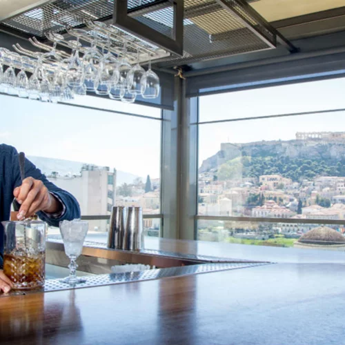 Homemade cocktail της ημέρας | Σπιτικό punch με τον Θοδωρή Πύριλλο